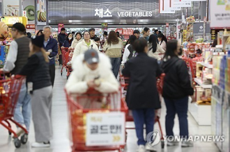 Consumer prices rise 2.4 pct in Oct., fastest pace in 15 months 